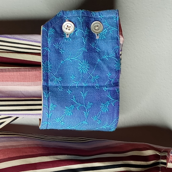 Robert Graham Stripped Pink, Purple, Red, Ivory Long-Sleeved - Picture 5 of 9